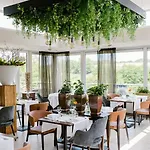 Heuvelzicht 3* スキン・オプ・グール