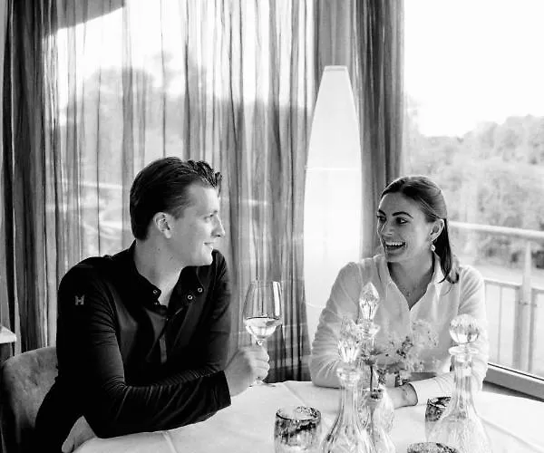 Отель Heuvelzicht 3*